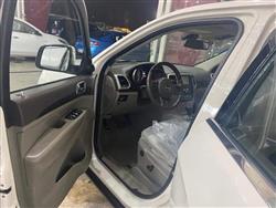 جیپ گراند شیرۆکی